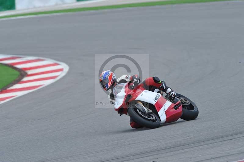 march 2010;motorbikes;no limits;peter wileman photography;portimao;portugal;trackday;trackday digital images