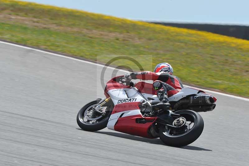 march 2010;motorbikes;no limits;peter wileman photography;portimao;portugal;trackday;trackday digital images