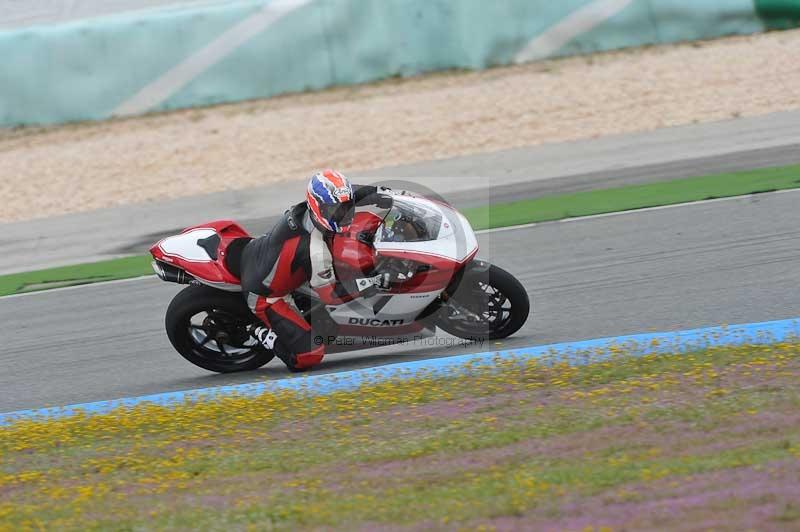 march 2010;motorbikes;no limits;peter wileman photography;portimao;portugal;trackday;trackday digital images