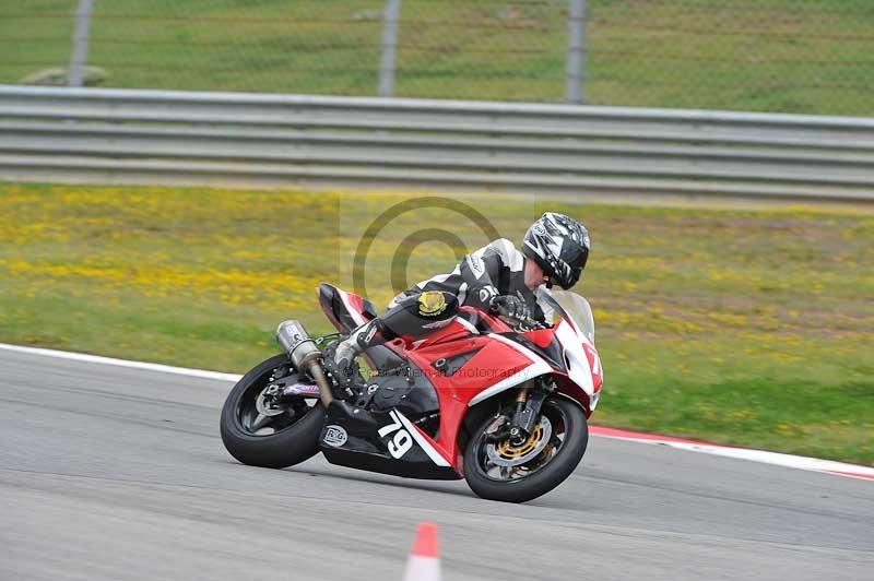 march 2010;motorbikes;no limits;peter wileman photography;portimao;portugal;trackday;trackday digital images