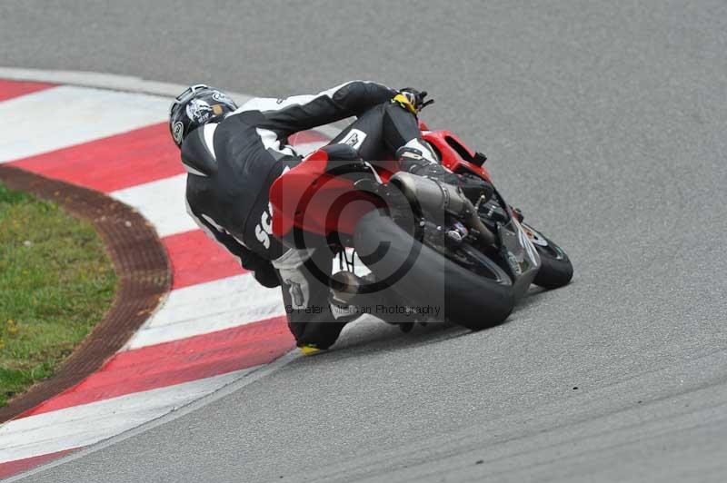 march 2010;motorbikes;no limits;peter wileman photography;portimao;portugal;trackday;trackday digital images