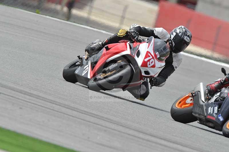 march 2010;motorbikes;no limits;peter wileman photography;portimao;portugal;trackday;trackday digital images