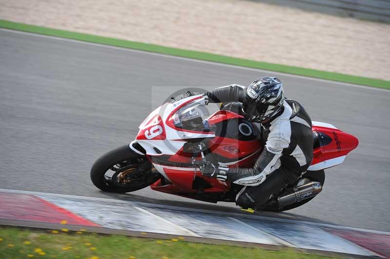 march 2010;motorbikes;no limits;peter wileman photography;portimao;portugal;trackday;trackday digital images