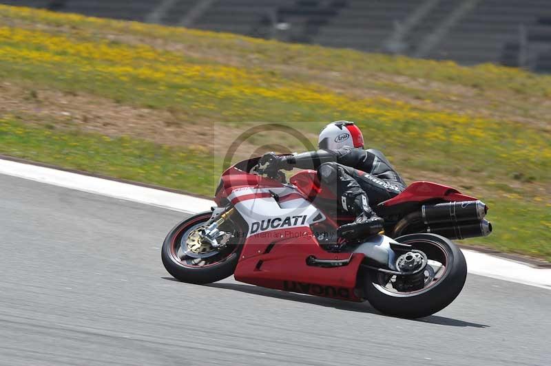 march 2010;motorbikes;no limits;peter wileman photography;portimao;portugal;trackday;trackday digital images