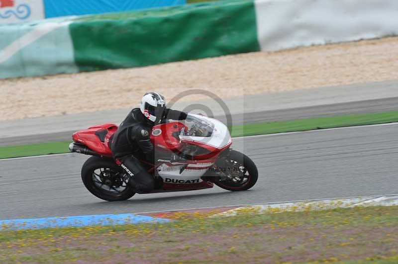 march 2010;motorbikes;no limits;peter wileman photography;portimao;portugal;trackday;trackday digital images