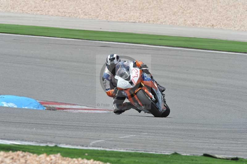 march 2010;motorbikes;no limits;peter wileman photography;portimao;portugal;trackday;trackday digital images