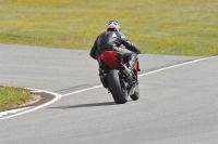 march-2010;motorbikes;no-limits;peter-wileman-photography;portimao;portugal;trackday;trackday-digital-images