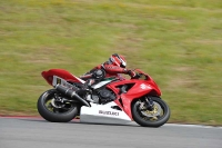 march-2010;motorbikes;no-limits;peter-wileman-photography;portimao;portugal;trackday;trackday-digital-images