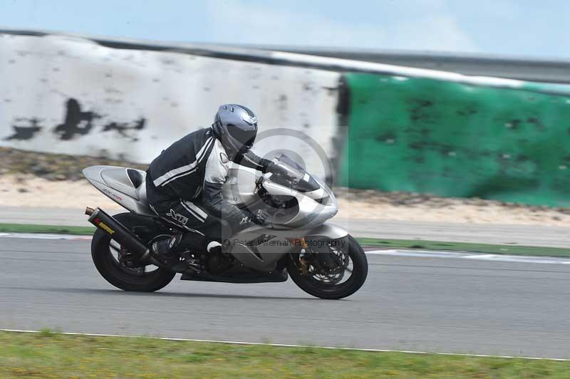 march 2010;motorbikes;no limits;peter wileman photography;portimao;portugal;trackday;trackday digital images