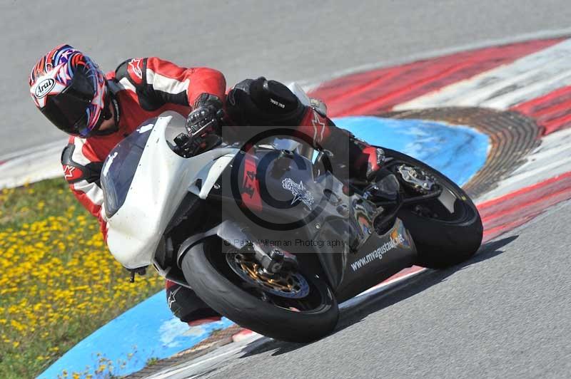 march 2010;motorbikes;no limits;peter wileman photography;portimao;portugal;trackday;trackday digital images