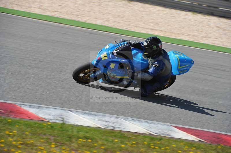 march 2010;motorbikes;no limits;peter wileman photography;portimao;portugal;trackday;trackday digital images