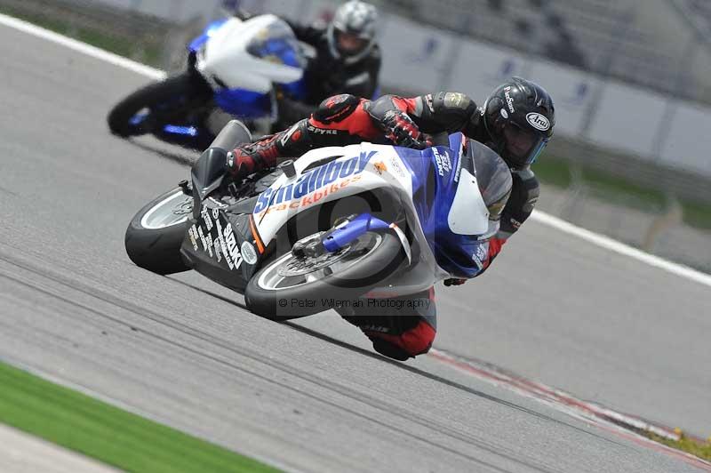 march 2010;motorbikes;no limits;peter wileman photography;portimao;portugal;trackday;trackday digital images