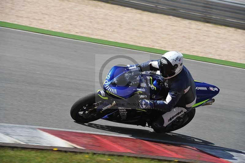 march 2010;motorbikes;no limits;peter wileman photography;portimao;portugal;trackday;trackday digital images