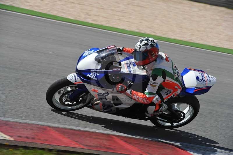 march 2010;motorbikes;no limits;peter wileman photography;portimao;portugal;trackday;trackday digital images