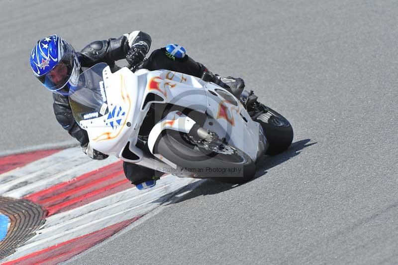 march 2010;motorbikes;no limits;peter wileman photography;portimao;portugal;trackday;trackday digital images