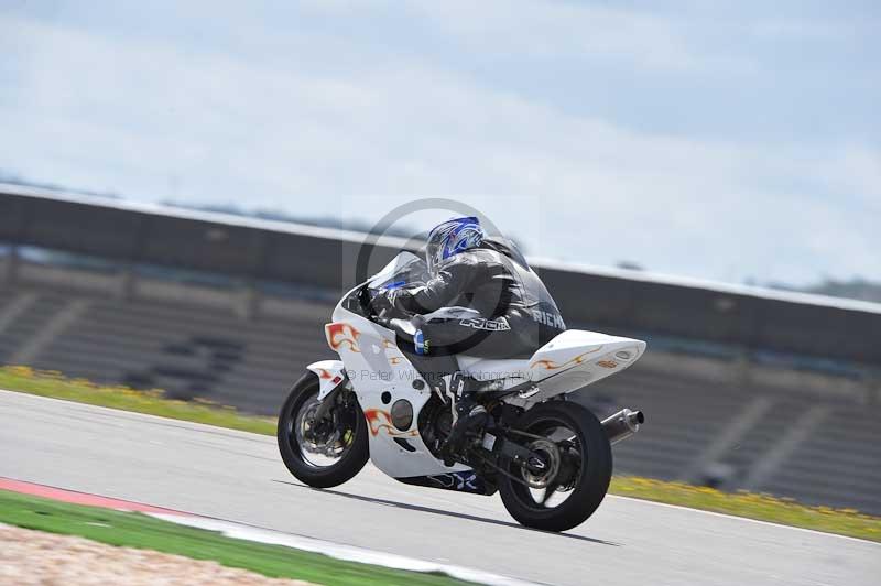 march 2010;motorbikes;no limits;peter wileman photography;portimao;portugal;trackday;trackday digital images