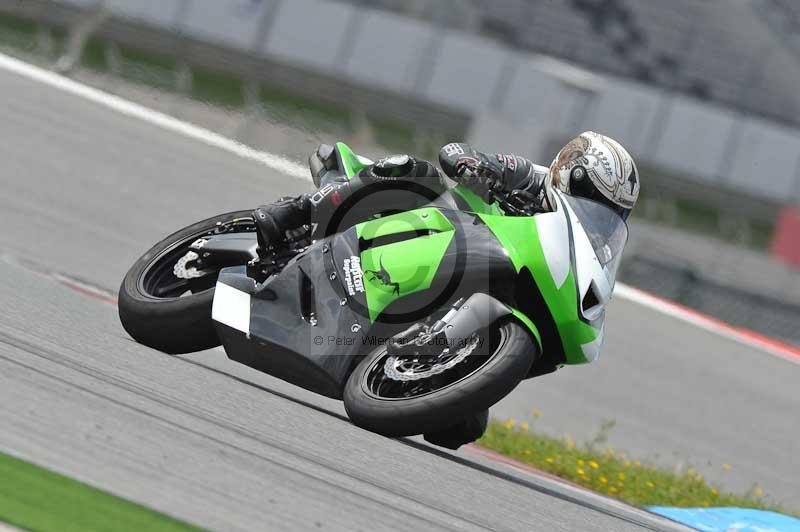 march 2010;motorbikes;no limits;peter wileman photography;portimao;portugal;trackday;trackday digital images