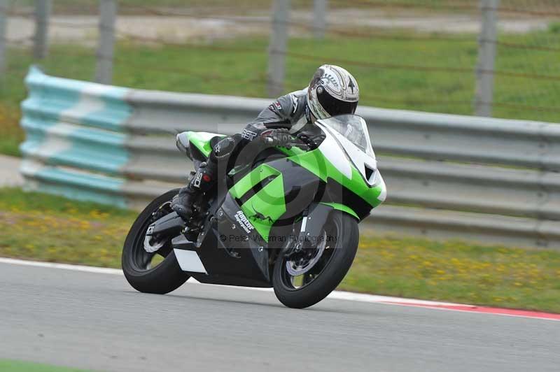 march 2010;motorbikes;no limits;peter wileman photography;portimao;portugal;trackday;trackday digital images