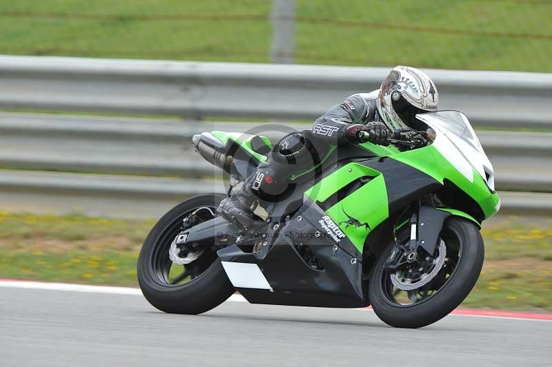 march 2010;motorbikes;no limits;peter wileman photography;portimao;portugal;trackday;trackday digital images