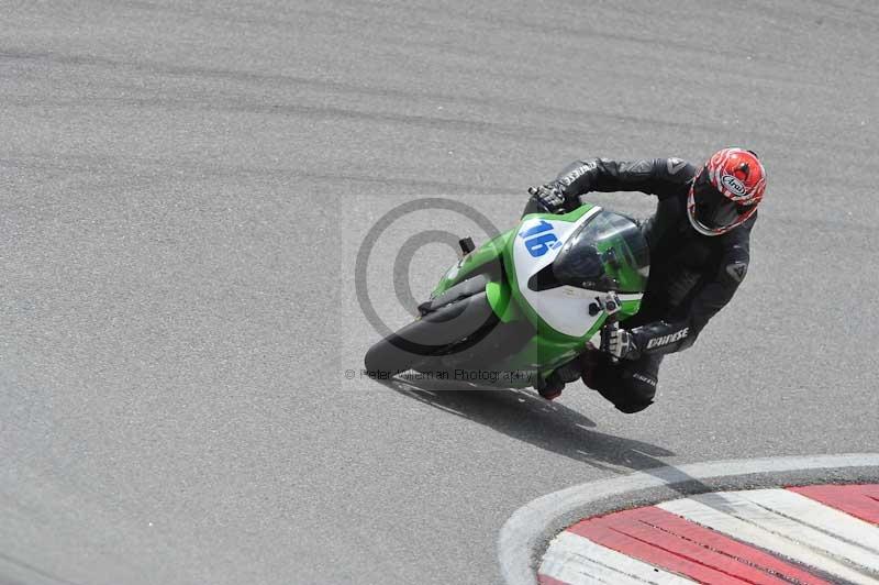 march 2010;motorbikes;no limits;peter wileman photography;portimao;portugal;trackday;trackday digital images