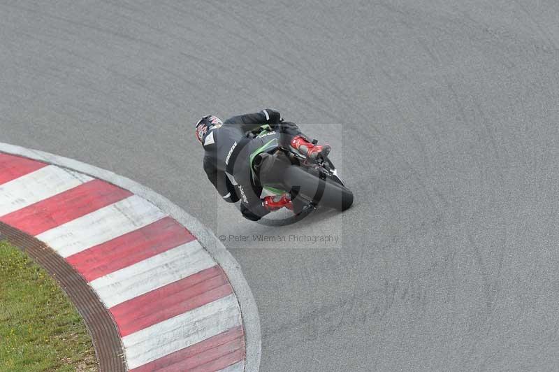 march 2010;motorbikes;no limits;peter wileman photography;portimao;portugal;trackday;trackday digital images