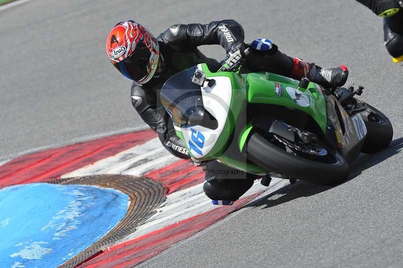 march 2010;motorbikes;no limits;peter wileman photography;portimao;portugal;trackday;trackday digital images