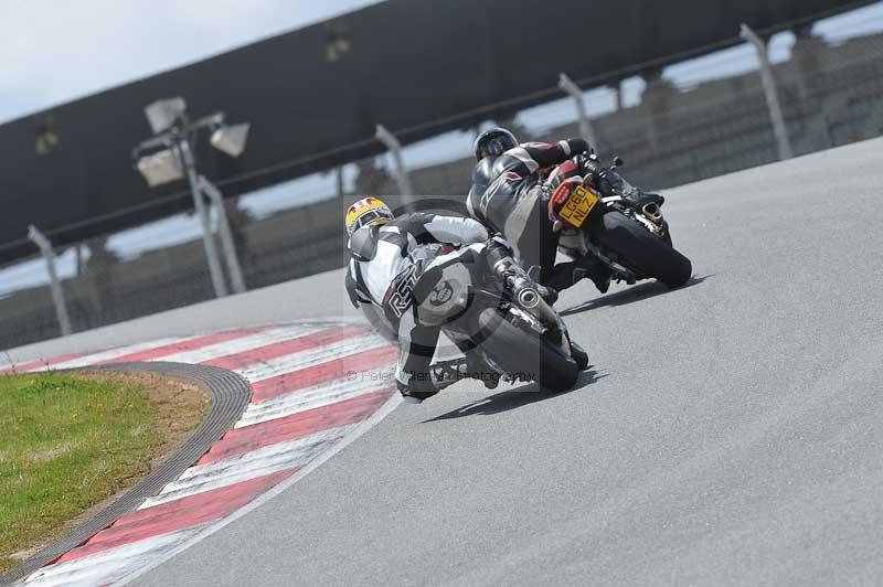 march 2010;motorbikes;no limits;peter wileman photography;portimao;portugal;trackday;trackday digital images