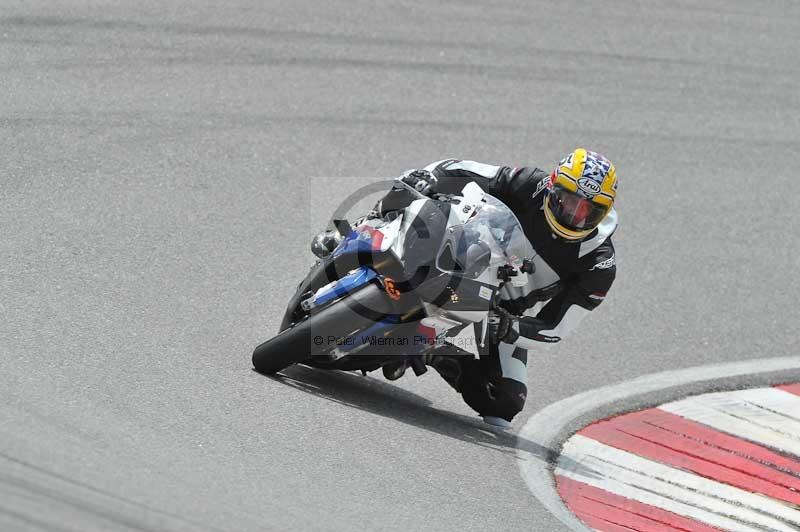 march 2010;motorbikes;no limits;peter wileman photography;portimao;portugal;trackday;trackday digital images