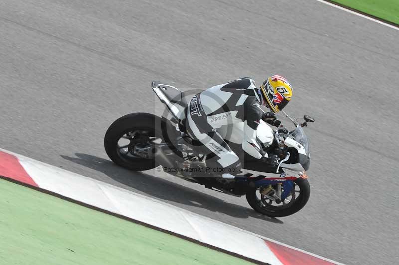 march 2010;motorbikes;no limits;peter wileman photography;portimao;portugal;trackday;trackday digital images