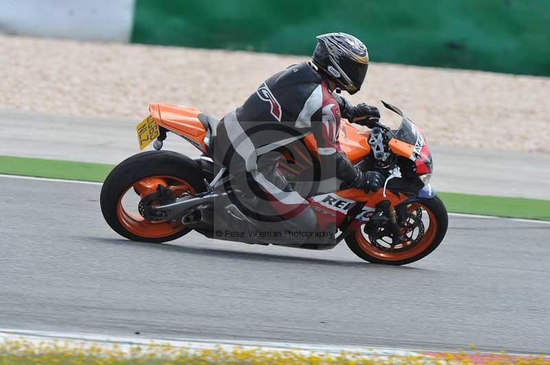 march 2010;motorbikes;no limits;peter wileman photography;portimao;portugal;trackday;trackday digital images