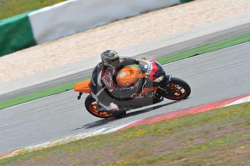 march 2010;motorbikes;no limits;peter wileman photography;portimao;portugal;trackday;trackday digital images