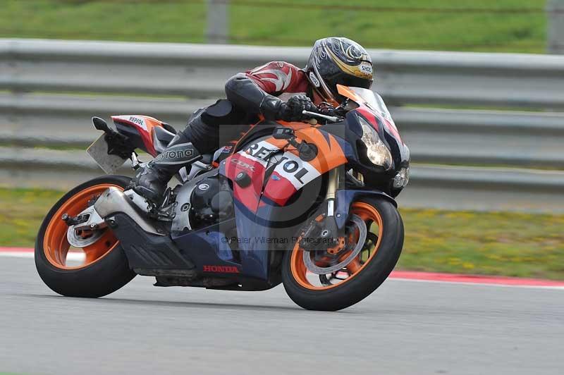 march 2010;motorbikes;no limits;peter wileman photography;portimao;portugal;trackday;trackday digital images