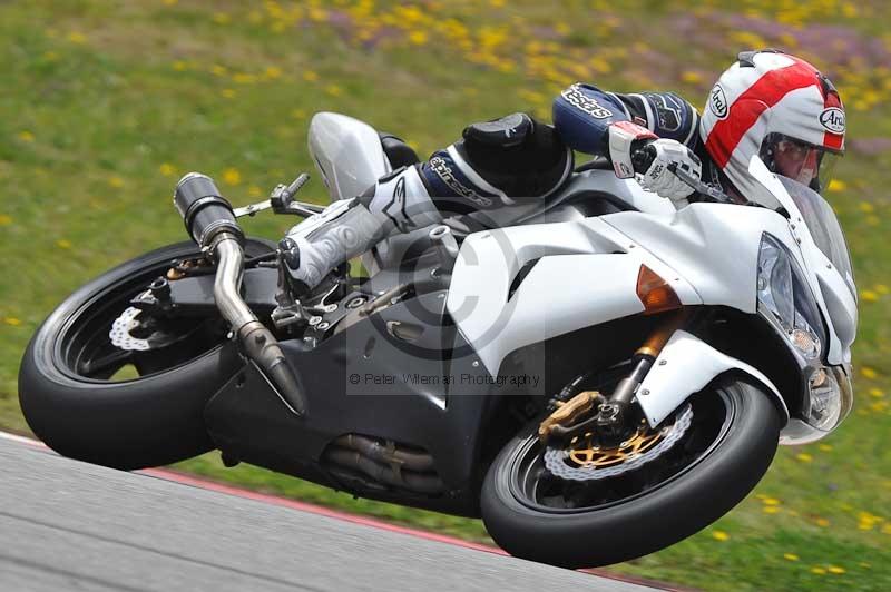 march 2010;motorbikes;no limits;peter wileman photography;portimao;portugal;trackday;trackday digital images