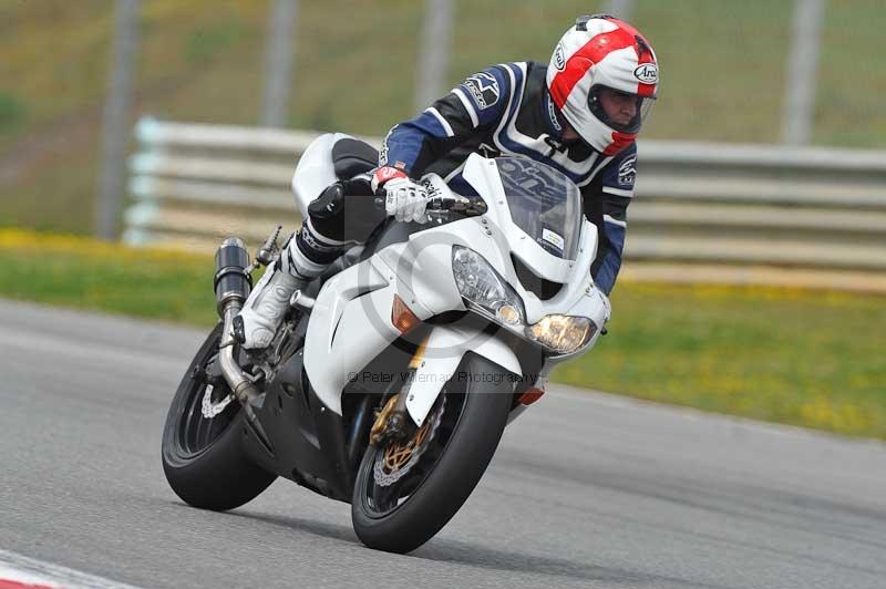 march 2010;motorbikes;no limits;peter wileman photography;portimao;portugal;trackday;trackday digital images