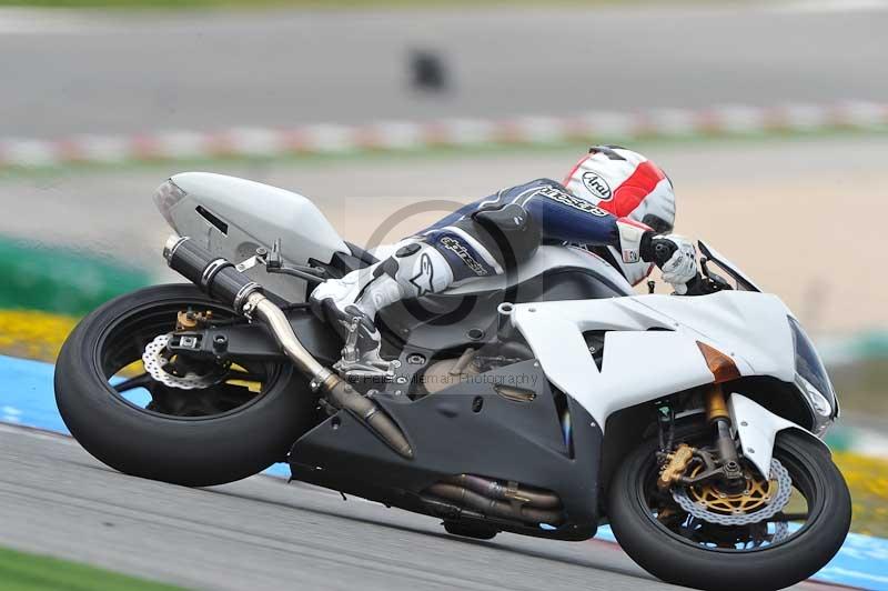 march 2010;motorbikes;no limits;peter wileman photography;portimao;portugal;trackday;trackday digital images