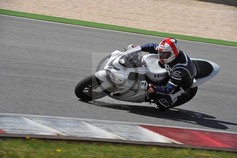 march 2010;motorbikes;no limits;peter wileman photography;portimao;portugal;trackday;trackday digital images