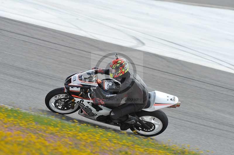 march 2010;motorbikes;no limits;peter wileman photography;portimao;portugal;trackday;trackday digital images