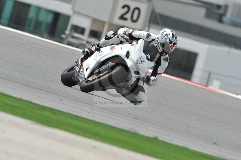 march 2010;motorbikes;no limits;peter wileman photography;portimao;portugal;trackday;trackday digital images