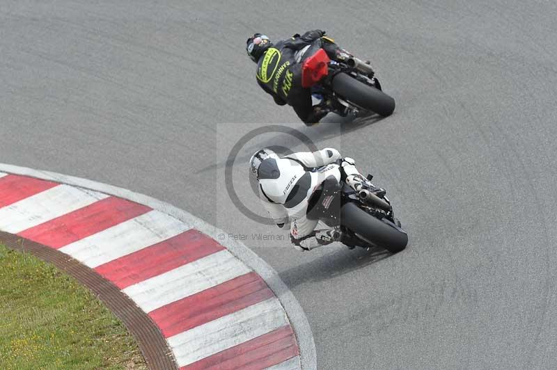 march 2010;motorbikes;no limits;peter wileman photography;portimao;portugal;trackday;trackday digital images