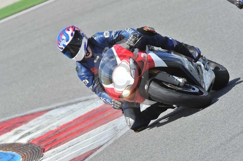 march 2010;motorbikes;no limits;peter wileman photography;portimao;portugal;trackday;trackday digital images