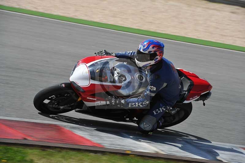 march 2010;motorbikes;no limits;peter wileman photography;portimao;portugal;trackday;trackday digital images