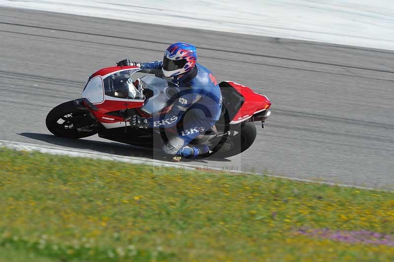 march 2010;motorbikes;no limits;peter wileman photography;portimao;portugal;trackday;trackday digital images