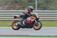 march-2010;motorbikes;no-limits;peter-wileman-photography;portimao;portugal;trackday;trackday-digital-images