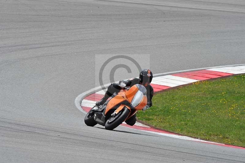 march 2010;motorbikes;no limits;peter wileman photography;portimao;portugal;trackday;trackday digital images