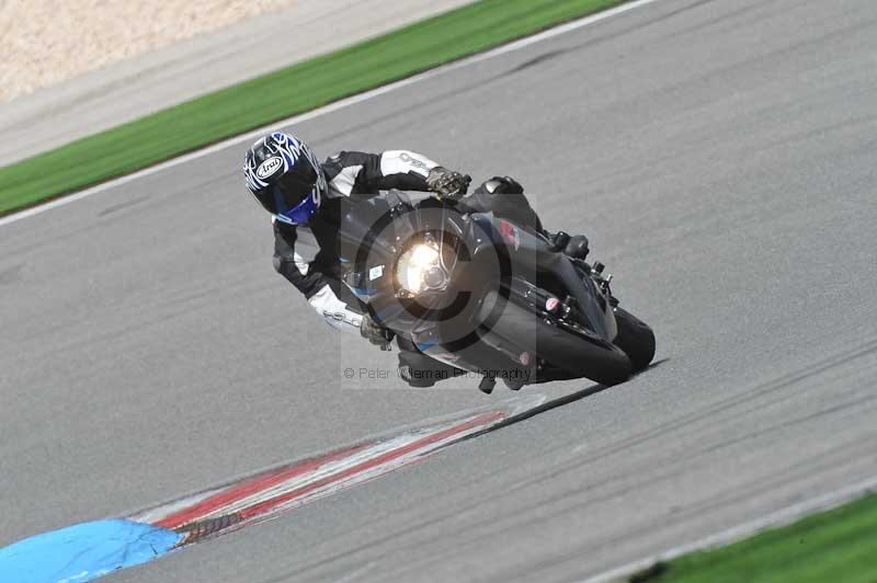 march 2010;motorbikes;no limits;peter wileman photography;portimao;portugal;trackday;trackday digital images