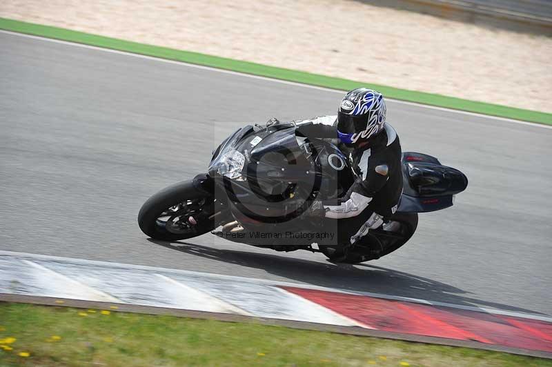 march 2010;motorbikes;no limits;peter wileman photography;portimao;portugal;trackday;trackday digital images