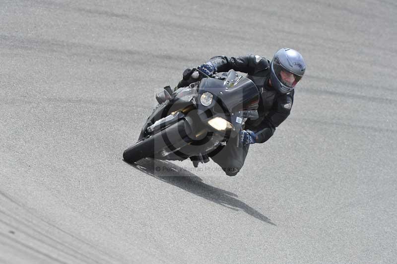 march 2010;motorbikes;no limits;peter wileman photography;portimao;portugal;trackday;trackday digital images