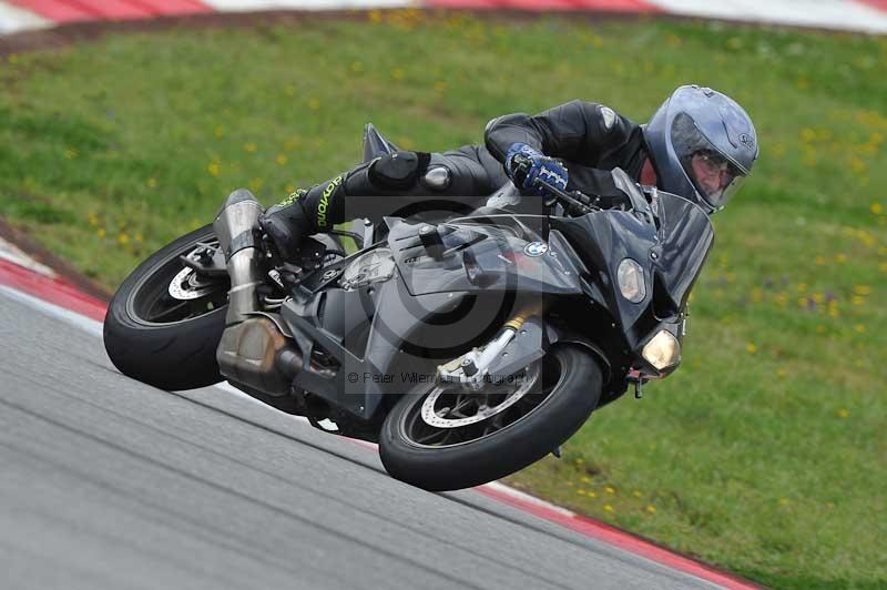 march 2010;motorbikes;no limits;peter wileman photography;portimao;portugal;trackday;trackday digital images