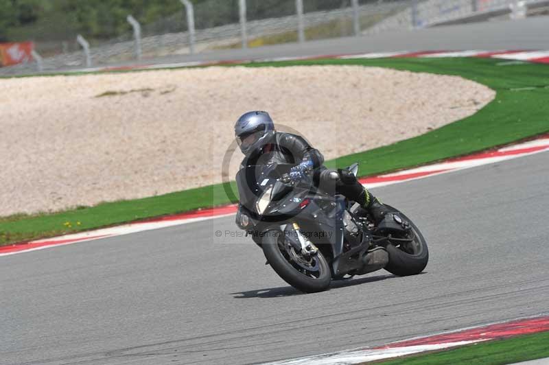 march 2010;motorbikes;no limits;peter wileman photography;portimao;portugal;trackday;trackday digital images