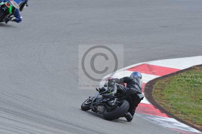 march 2010;motorbikes;no limits;peter wileman photography;portimao;portugal;trackday;trackday digital images